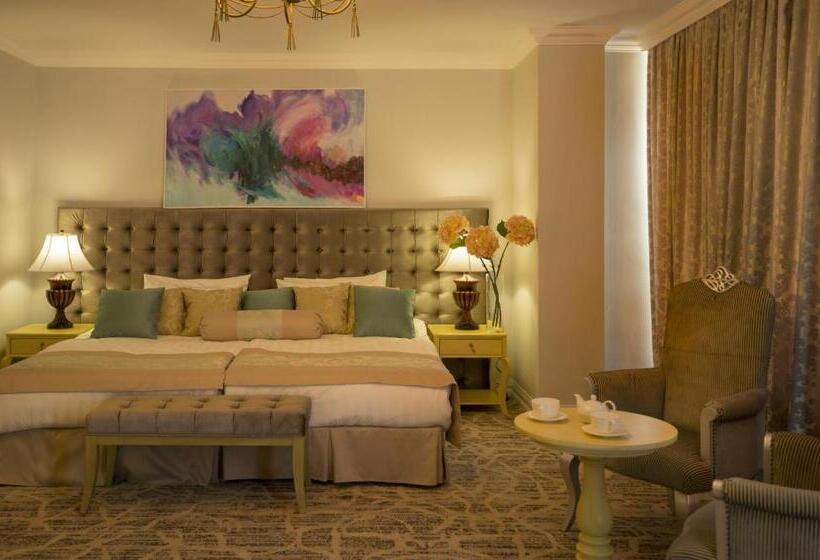 سوئیت با تخت بزرگ, Bristol Central Park