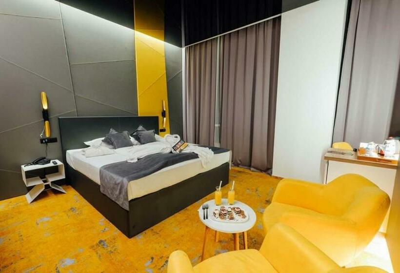 اتاق لوکس با بالکن, Hills Sarajevo Congress & Thermal Spa Resort