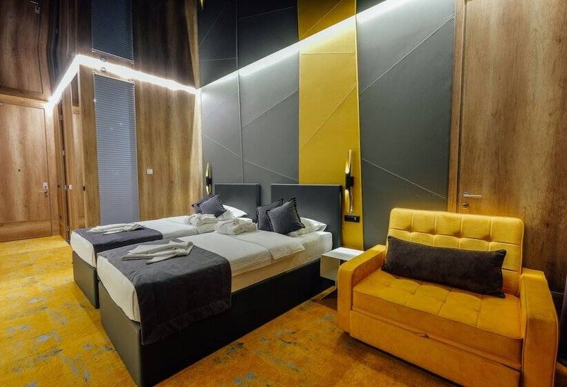 اتاق لوکس با بالکن, Hills Sarajevo Congress & Thermal Spa Resort