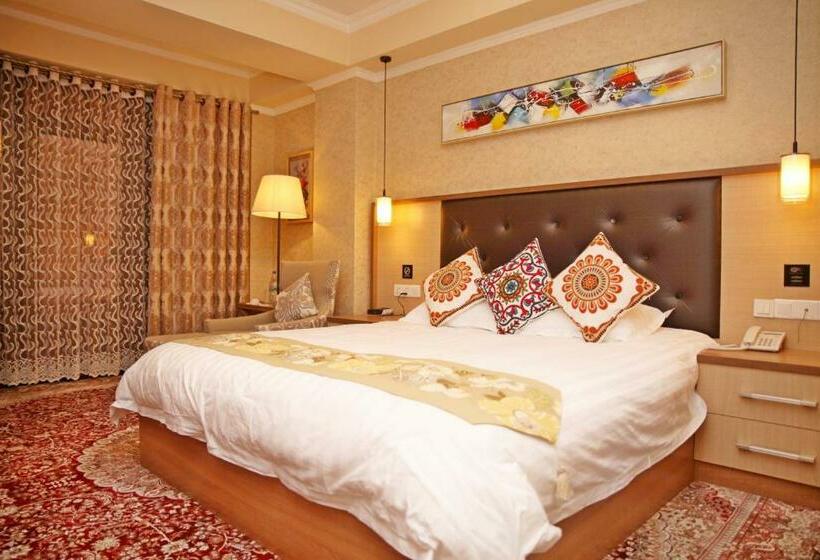 سوییت جونیور, Atlas