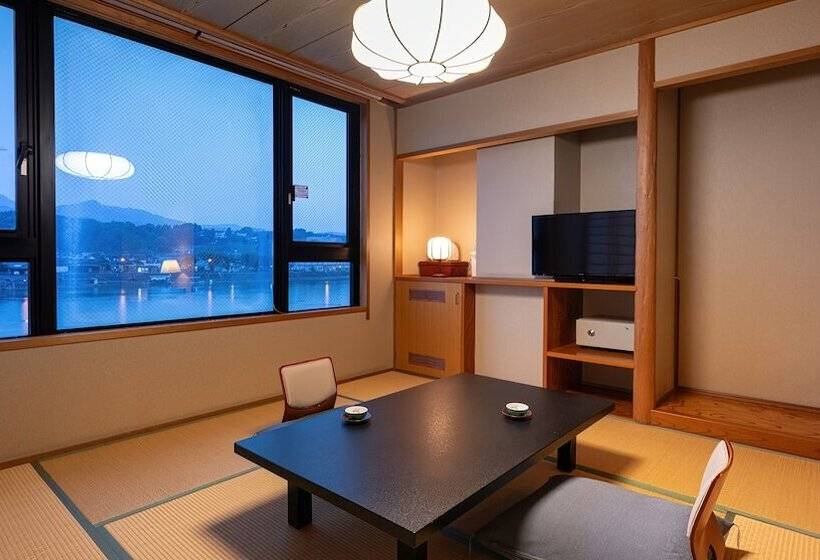 חדר סטנדרט, Mikuma