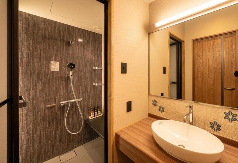 חדר דלוקס, Mikuma