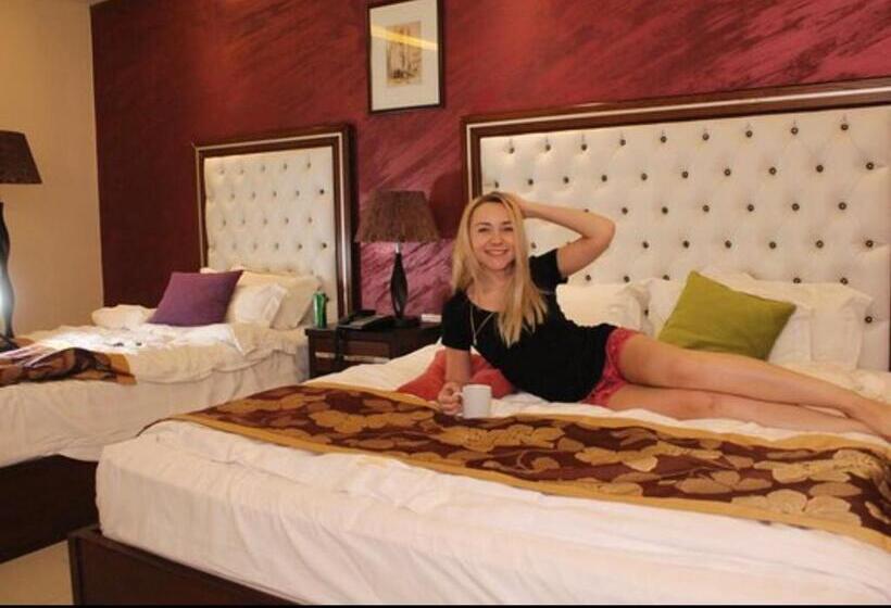 اتاق ساده سه نفره, P Quattro Relax