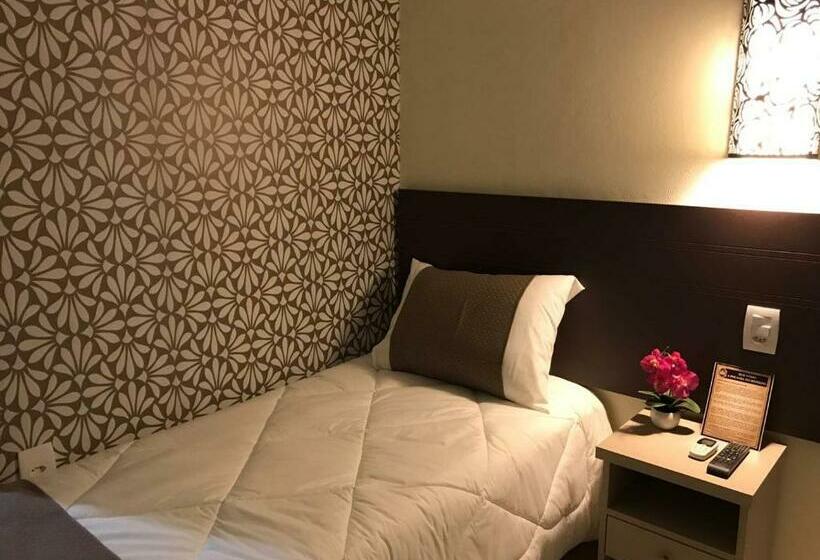 Dört Kişilik Delüks Oda, Do Reinildo Ii