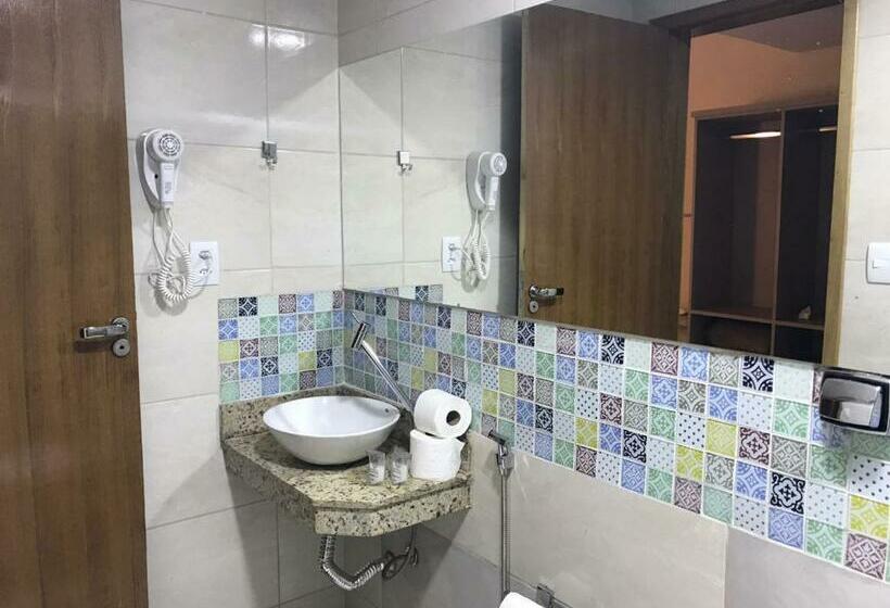 Dört Kişilik Delüks Oda, Do Reinildo Ii