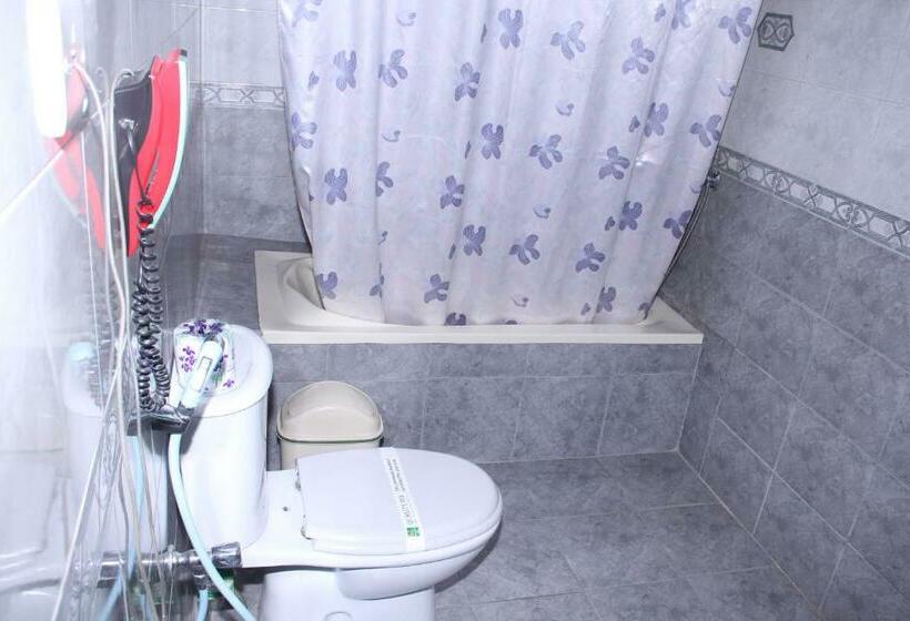 اتاق لوکس, Quality Inn Dhaka