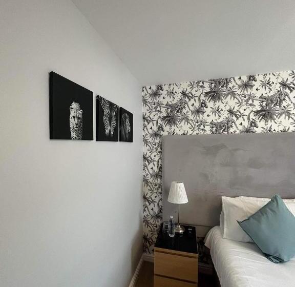 Номер Стандарт, Swan