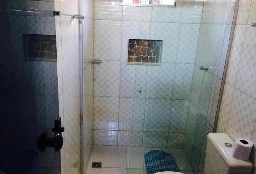 스위트, Reges Hostel