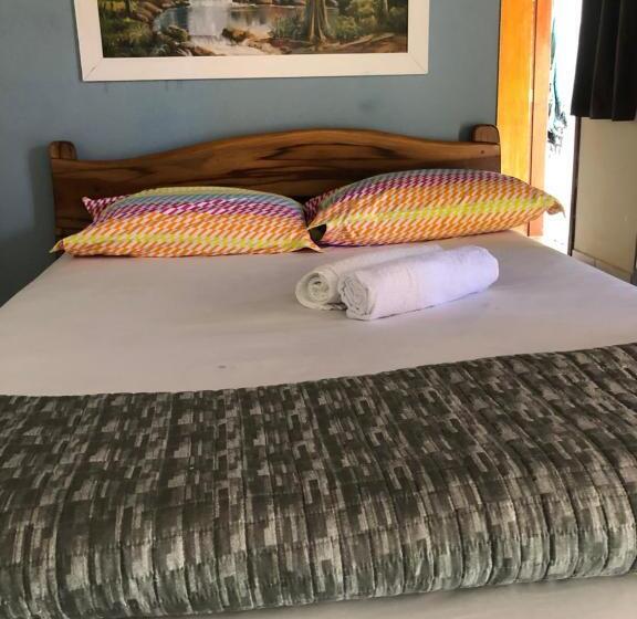 스위트, Reges Hostel