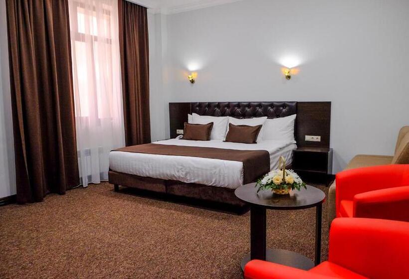 سوییت, Zhanaotel