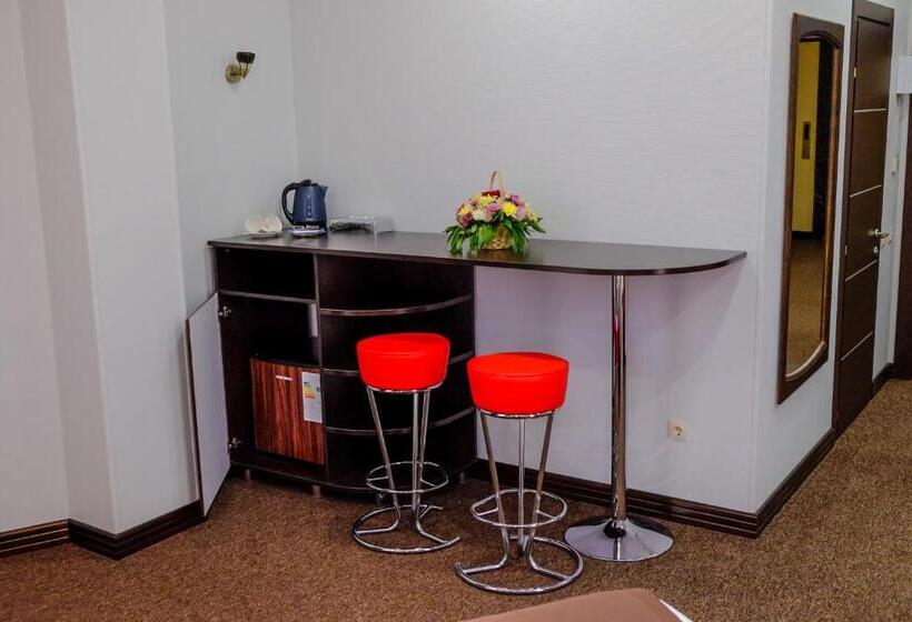 سوییت, Zhanaotel