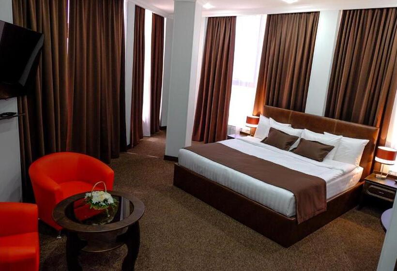 Suite with Terrace, Zhanaotel