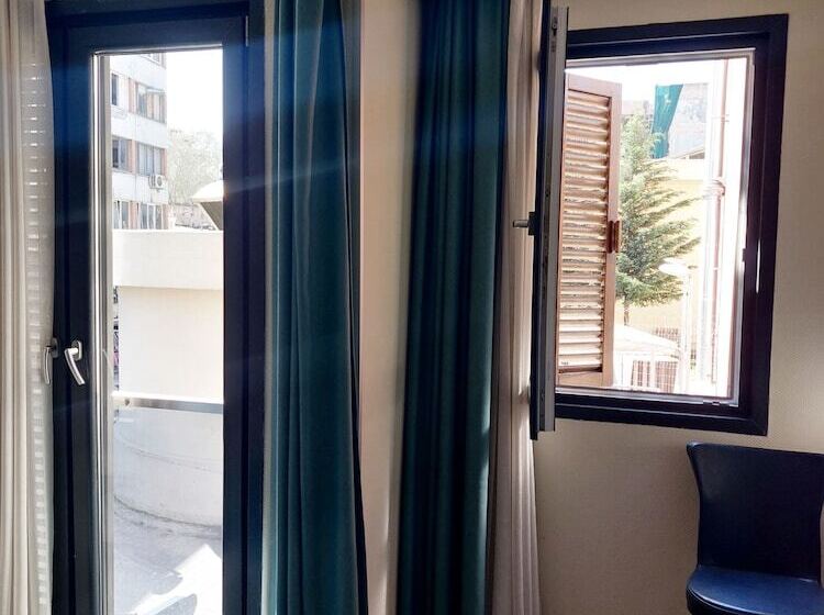 חדר סופריור לשלושה, Amara Old City Hotel & Spa