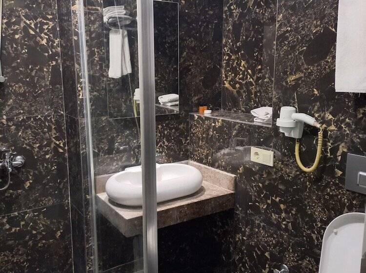 חדר סופריור לשלושה, Amara Old City Hotel & Spa