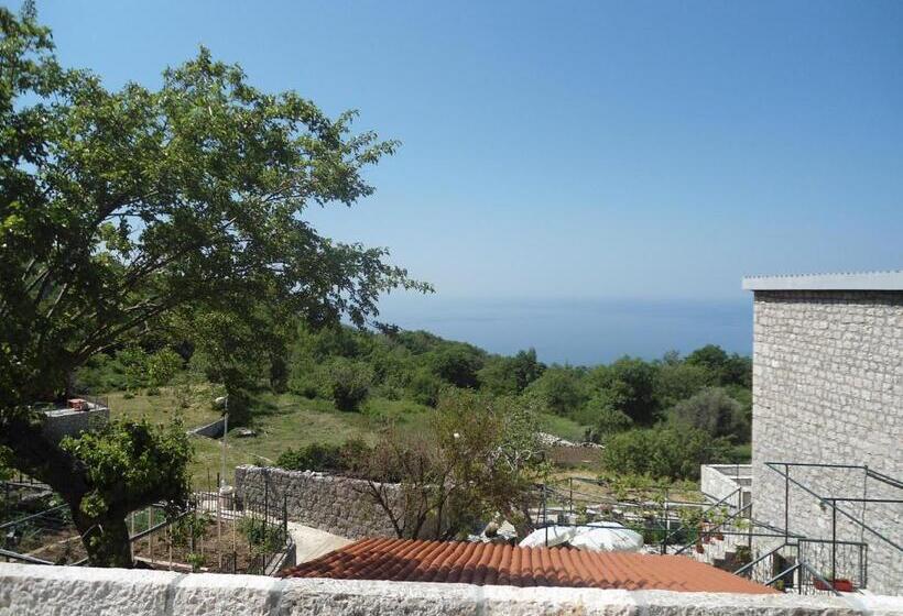 1 Bedroom Apartment with Terrace Sea View, B&b Apart Hotel Paštrovski Konak