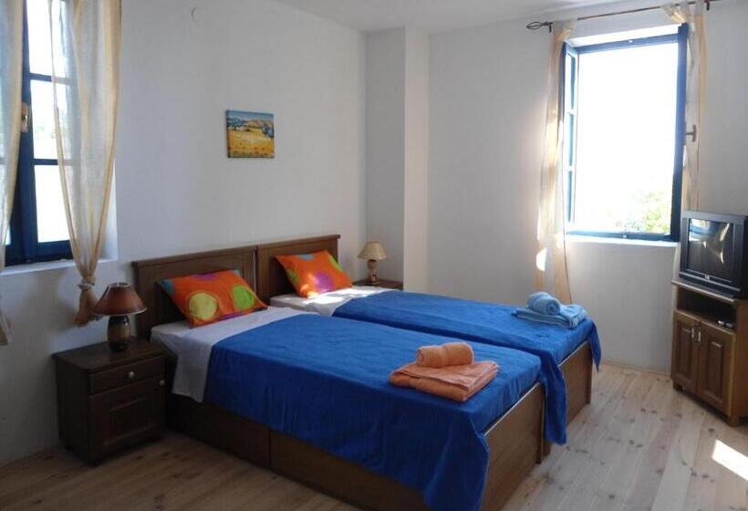 اتاق استاندارد با چشمانداز دریا, B&b Apart Hotel Paštrovski Konak