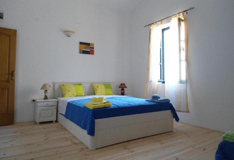 Triple Room Sea View, B&b Apart Hotel Paštrovski Konak