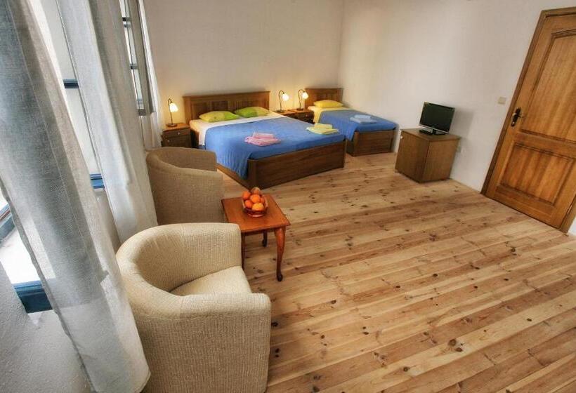 اتاق راحتی سه تخته, B&b Apart Hotel Paštrovski Konak