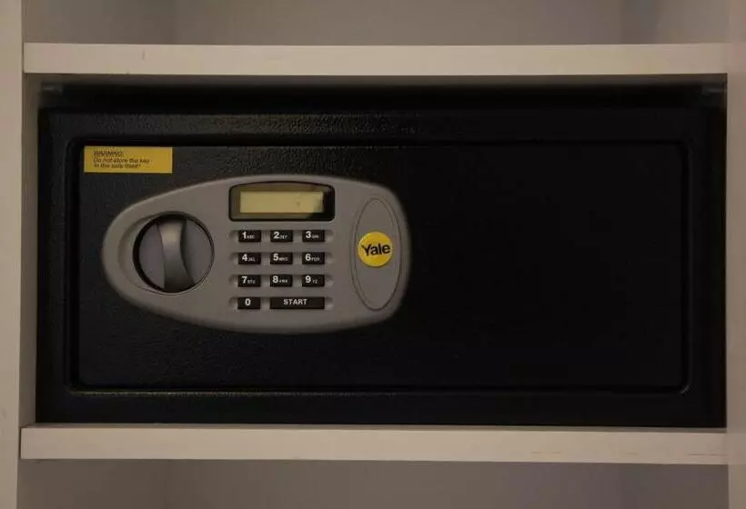 サイドシービューファミリールーム, Focamor Otel