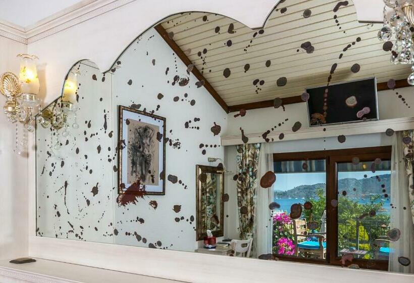 オーシャンビュースタンダードルームバルコニー付き, Badem Tatil Evi