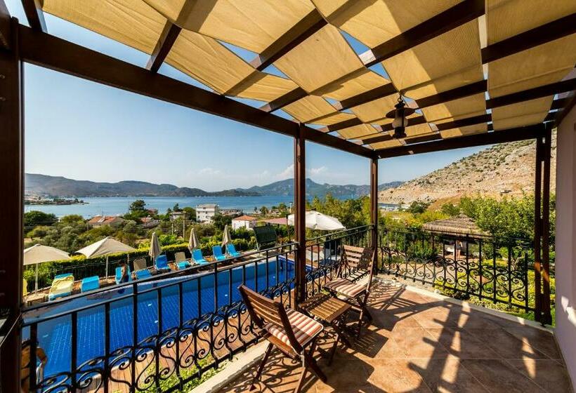 Standard Room Sea View with Balcony, Badem Tatil Evi