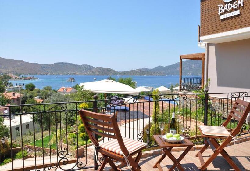 Standard Room Sea View with Balcony, Badem Tatil Evi