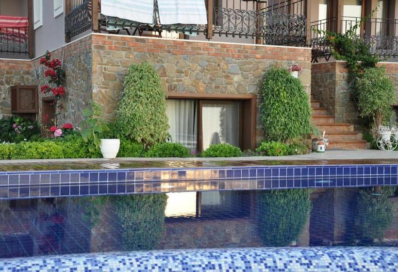 Economy Room, Badem Tatil Evi