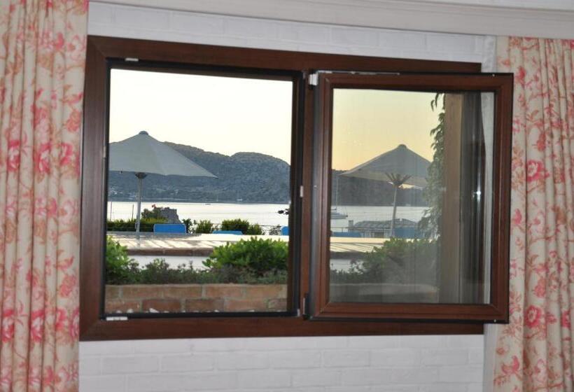 エコノミールーム, Badem Tatil Evi