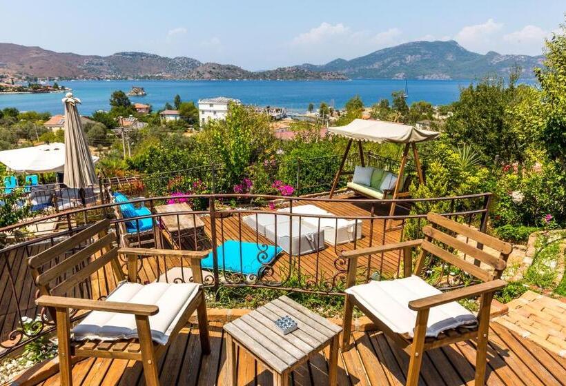 オーシャンビューデラックスルーム, Badem Tatil Evi