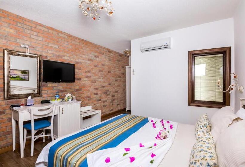 オーシャンビュースタンダードルーム, Badem Tatil Evi