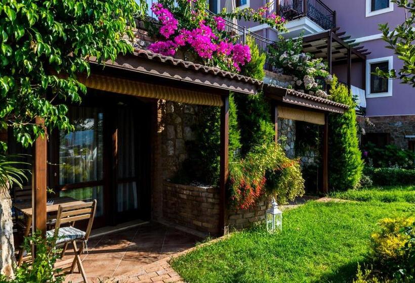 オーシャンビュースタンダードルーム, Badem Tatil Evi