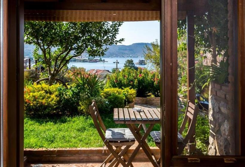 オーシャンビュースタンダードルーム, Badem Tatil Evi