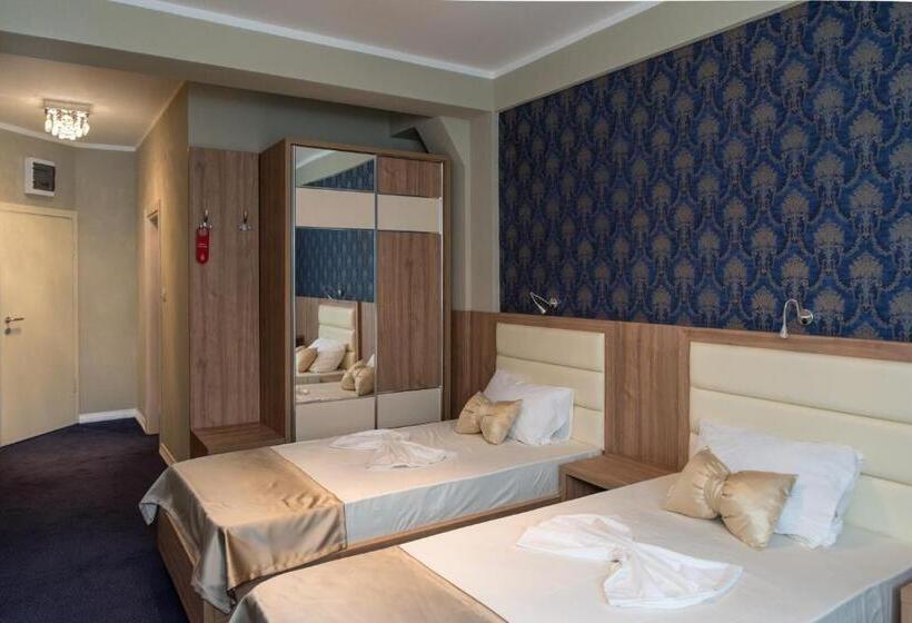 اتاق استاندارد یک نفره, Crnogorska Kuća