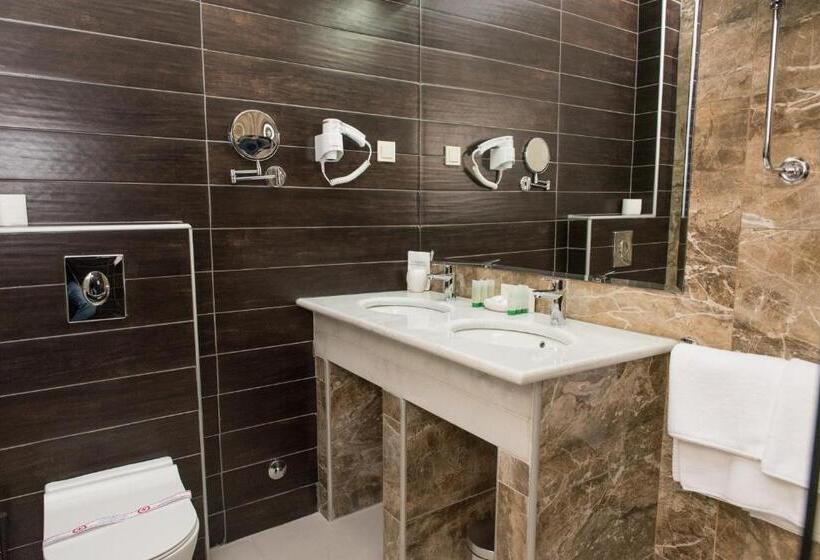 آپارتمان لوکس 1 خوابه, Crnogorska Kuća