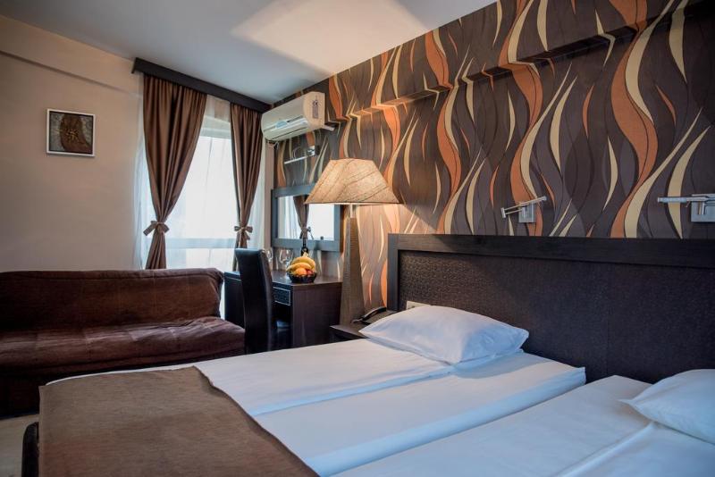 اتاق لوکس, Crnogorska Kuća