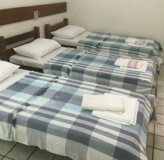 Economy Triple Room, Gaivota