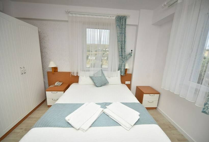 Standard Room Garden View, Garden Ada