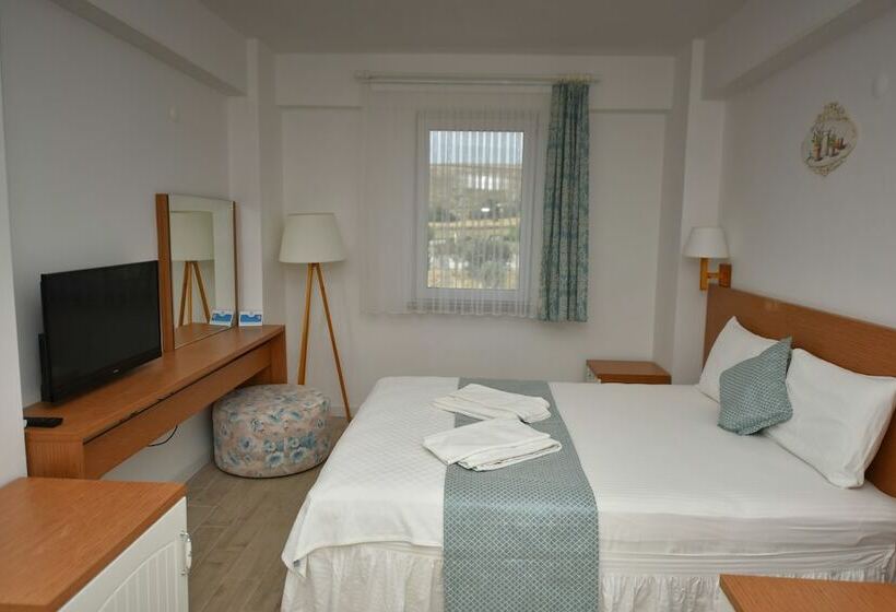 Standard Room Garden View, Garden Ada