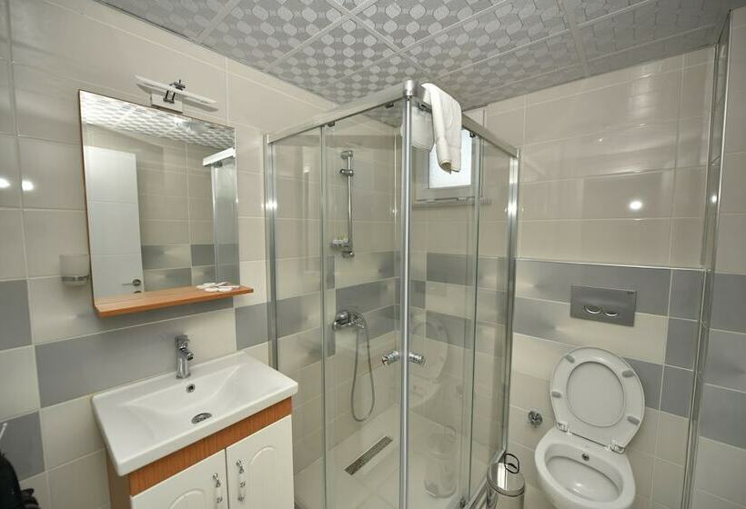 Standard Room Garden View, Garden Ada