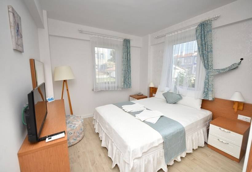 Standard Room Garden View, Garden Ada