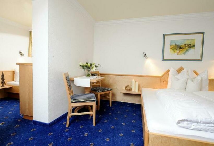 스탠다드 트리플 룸, Garni Valülla