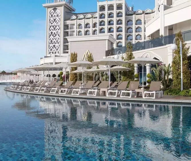 プールビュースタンダードルーム, Granada Luxury Belek Family Kids Concept