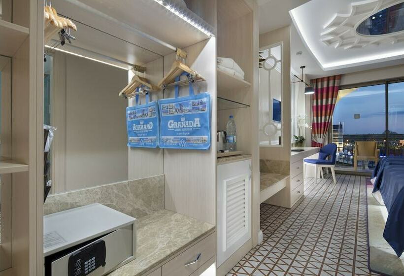 חדר סטנדרט נוף לבריכה, Granada Luxury Belek   Family Kids Concept