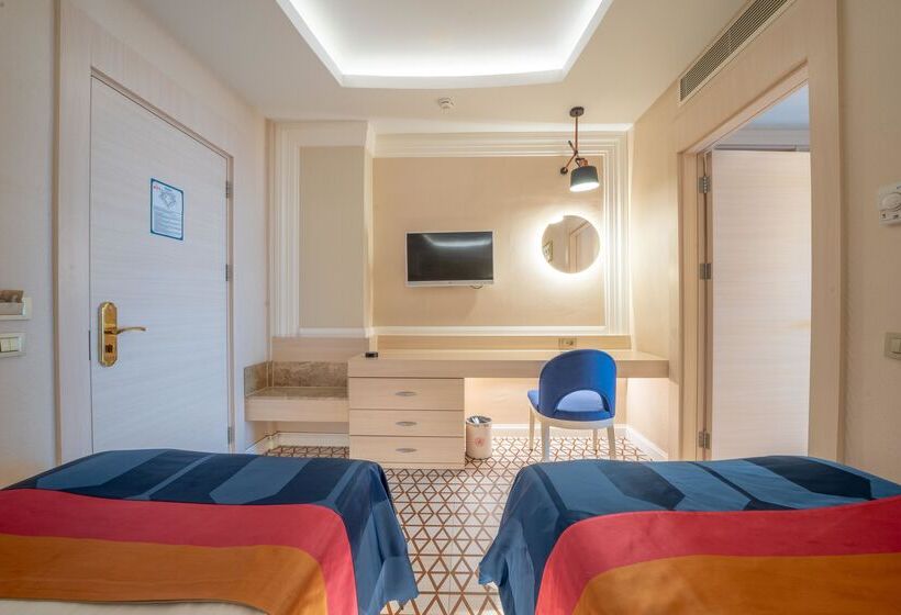 Habitación Familiar, Granada Luxury Belek   Family Kids Concept