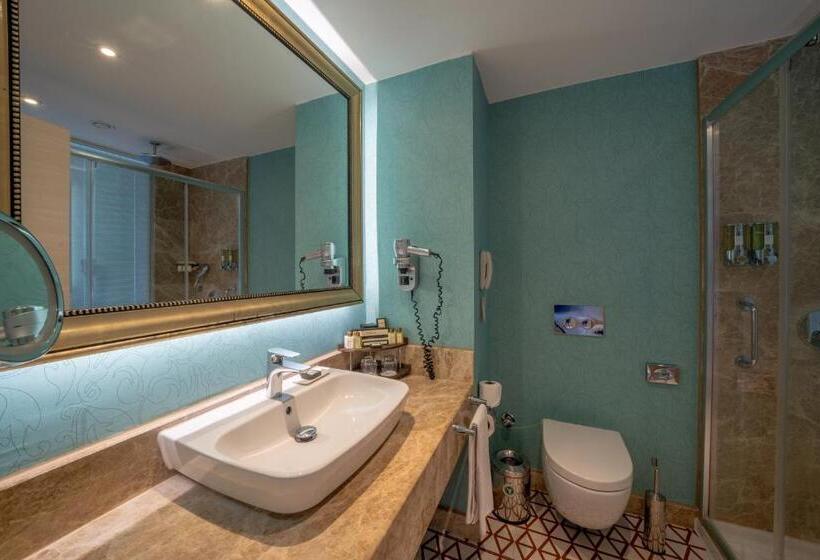 Вилла с 1 спальней и бассейном, Granada Luxury Belek   Family Kids Concept