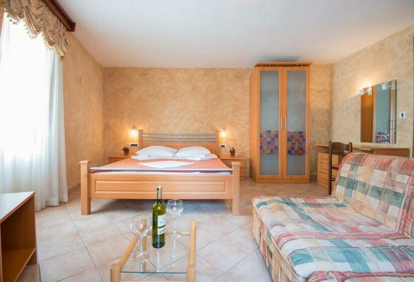 City View Suite, Rendez Vous