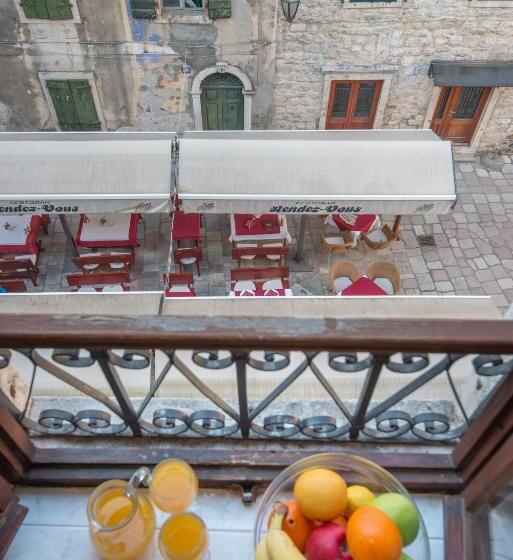 City View Suite, Rendez Vous