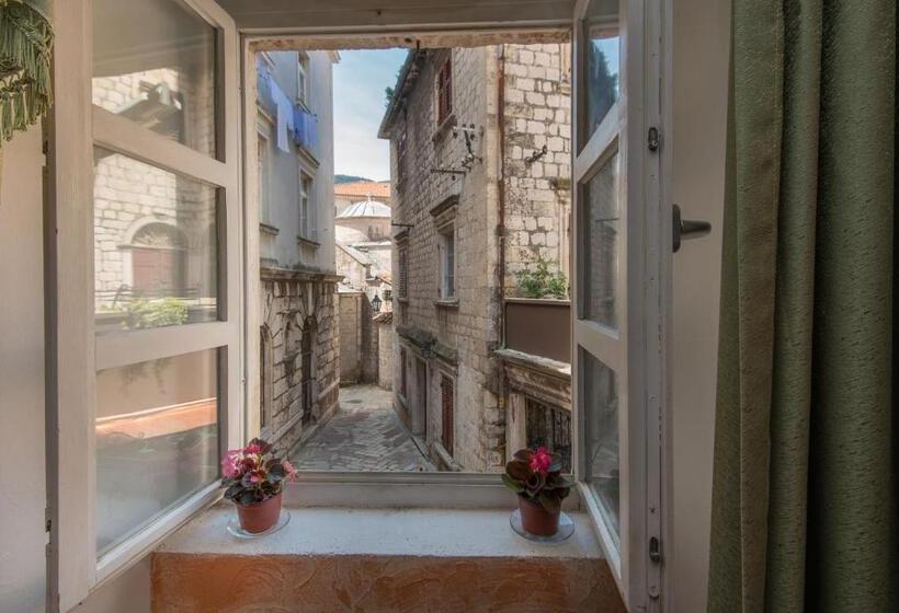 City View Suite, Rendez Vous