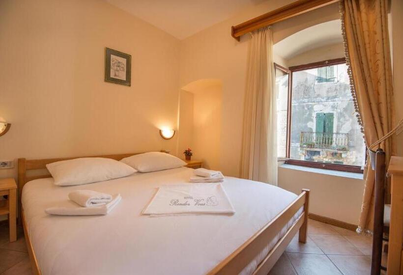 Standard Room, Rendez Vous