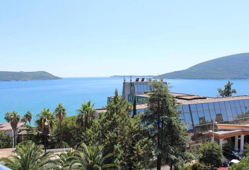 اتاق استاندارد با بالکن و چشم‌انداز دریا, Swiss Residence Montenegro